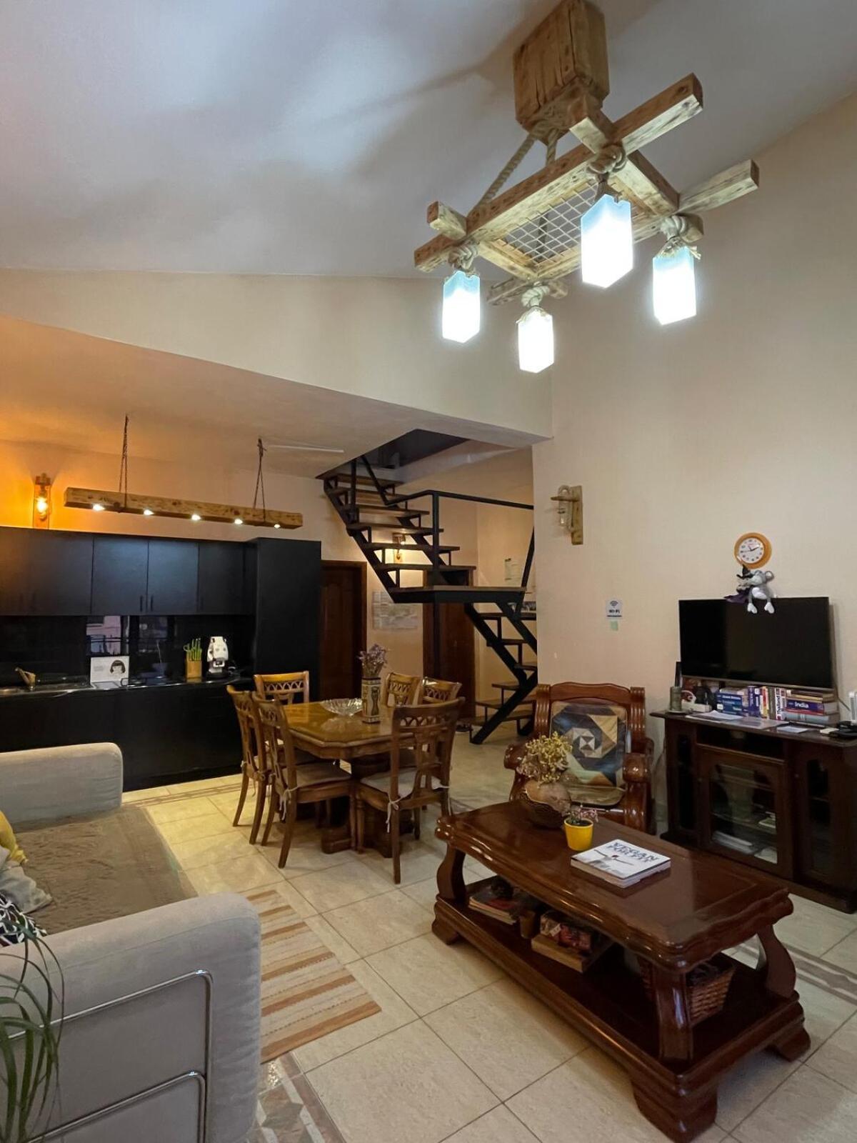 Cozy Big Apartment With Balcony Tirana Exterior photo